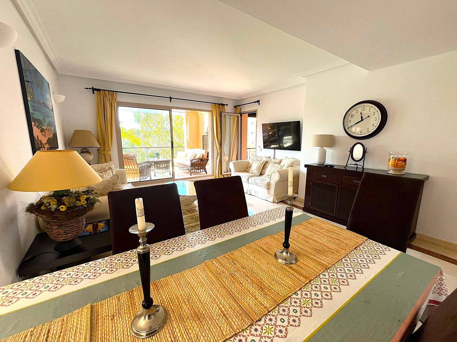 3 sovrum Lägenhet att hyra i Santa Ponsa med pool garage - 2 800 € (Ref: 10030871)