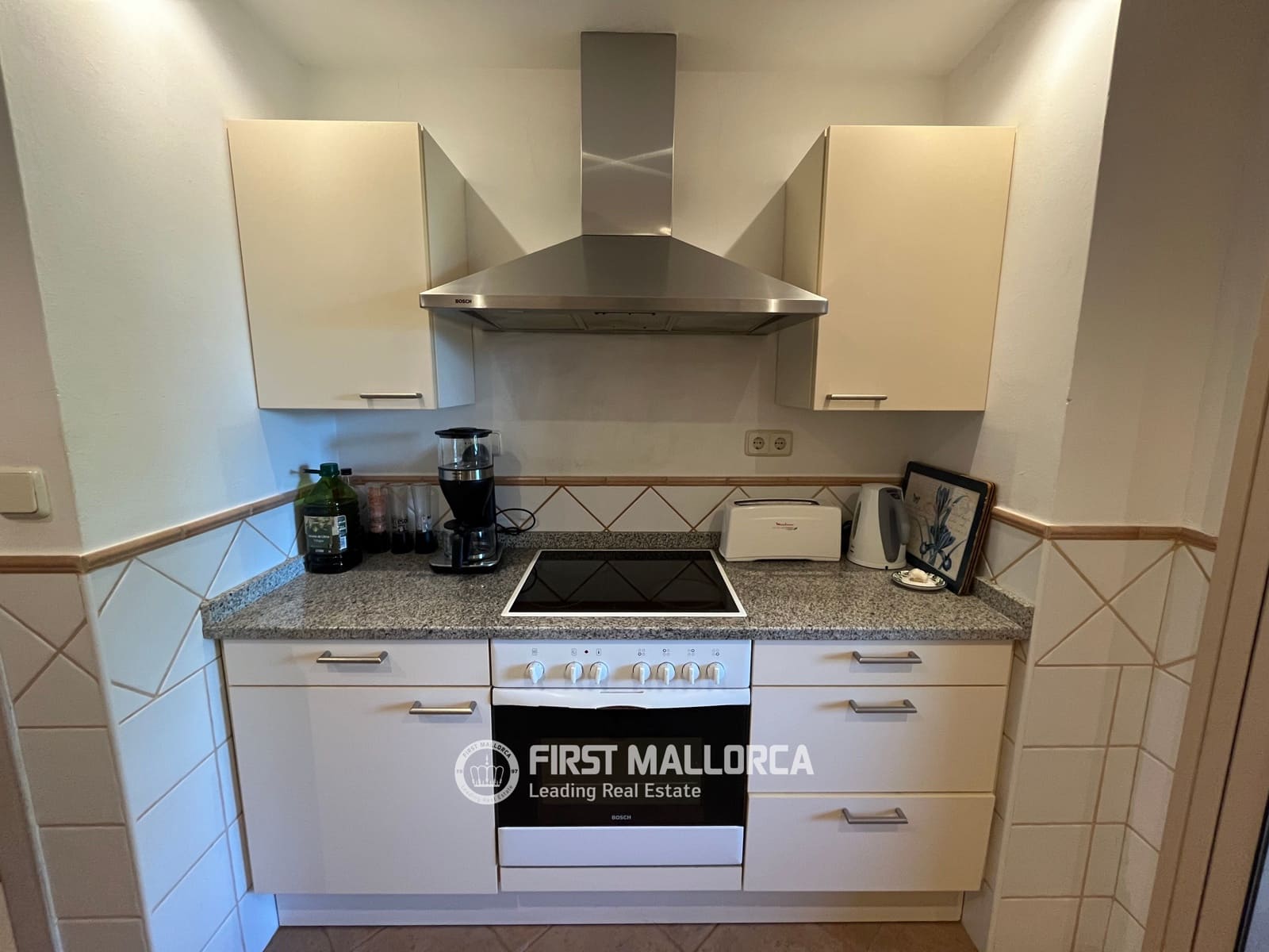 3 quarto Apartamento para arrendar em Santa Ponsa com piscina garagem - 2 800 € (Ref: 10030871)