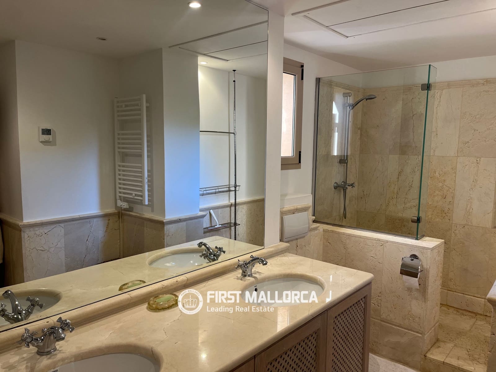 3 quarto Apartamento para arrendar em Santa Ponsa com piscina garagem - 2 800 € (Ref: 10030871)
