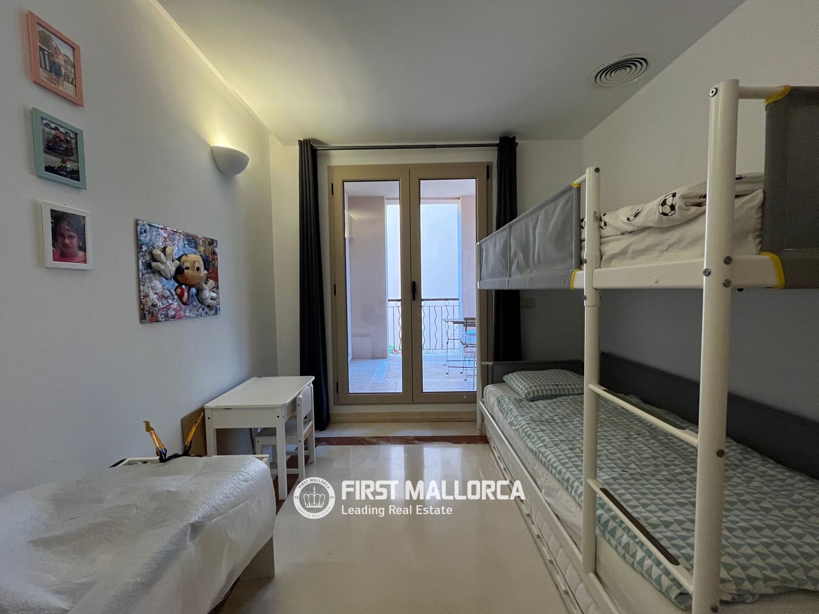 3 quarto Apartamento para arrendar em Santa Ponsa com piscina garagem - 2 800 € (Ref: 10030871)