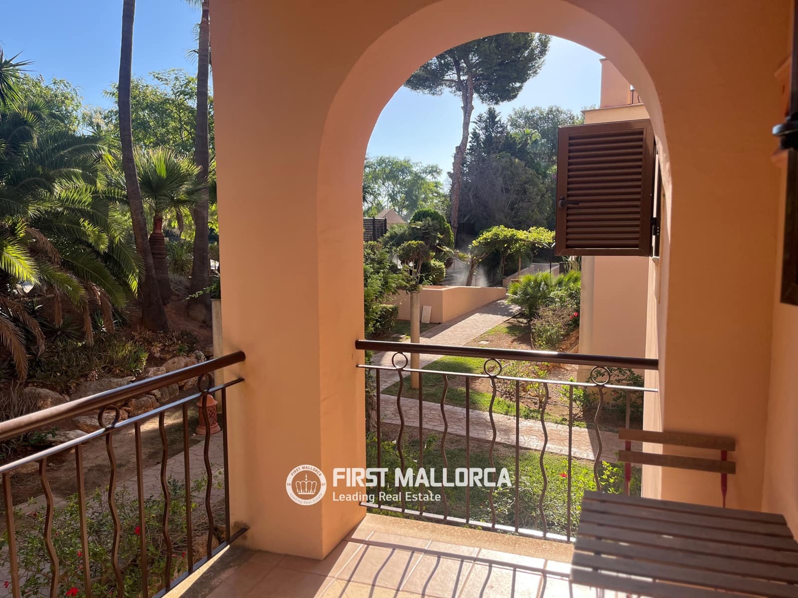 3 quarto Apartamento para arrendar em Santa Ponsa com piscina garagem - 2 800 € (Ref: 10030871)