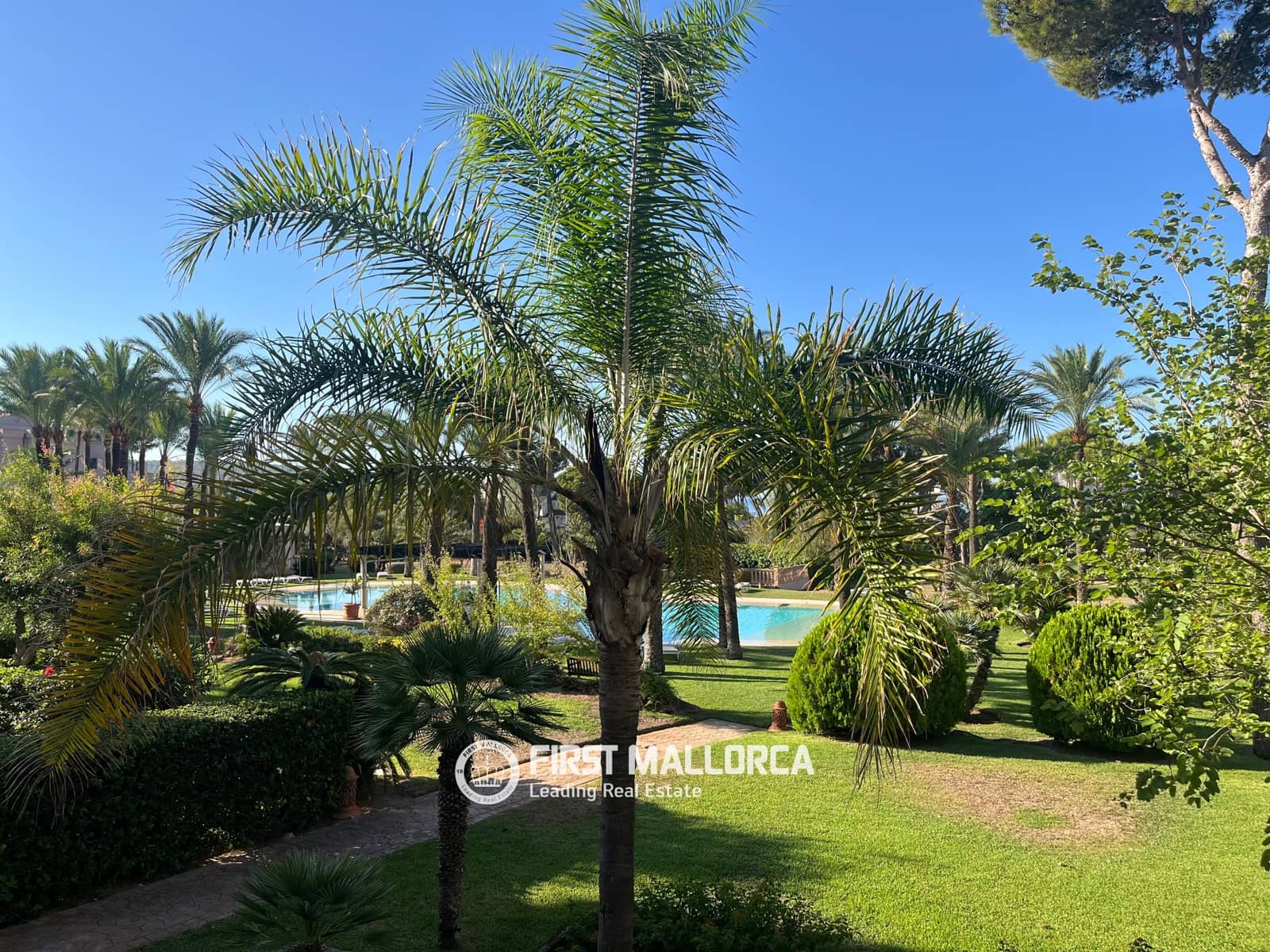 3 quarto Apartamento para arrendar em Santa Ponsa com piscina garagem - 2 800 € (Ref: 10030871)