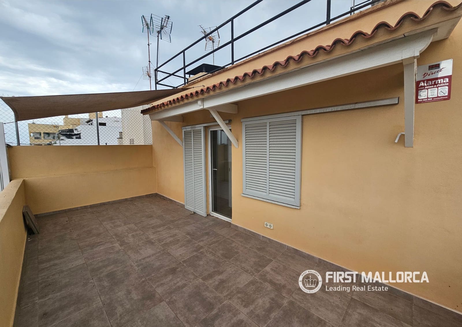 2 makuuhuone Kattohuoneisto myytävänä paikassa Palma de Mallorca - 295 000 € (Ref: 10032469)