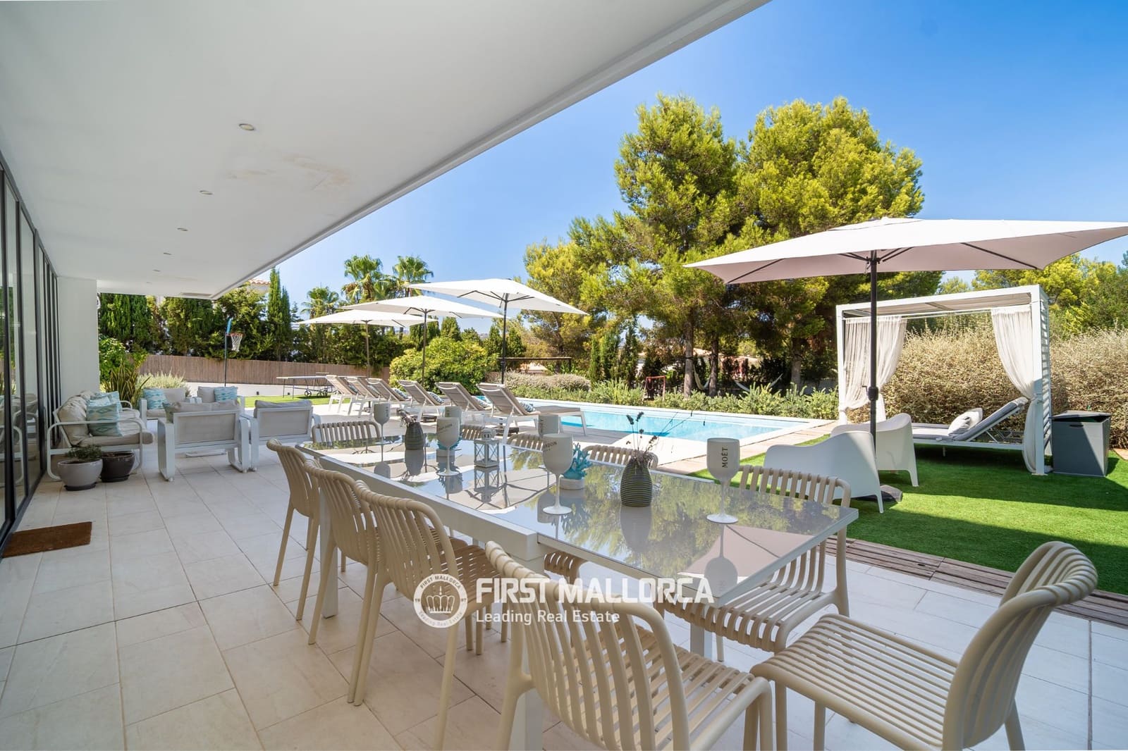 6 Zimmer Villa zu vermieten in Santa Ponsa mit Pool Garage - 10.000 € (Ref: 10035774)