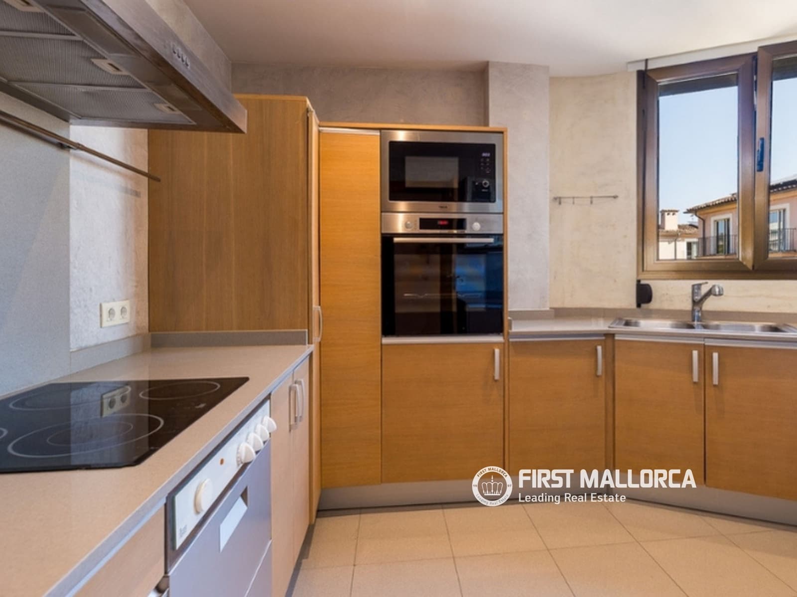 3 Zimmer Apartment zu vermieten in Palma de Mallorca mit Garage - 2.900 € (Ref: 10039963)