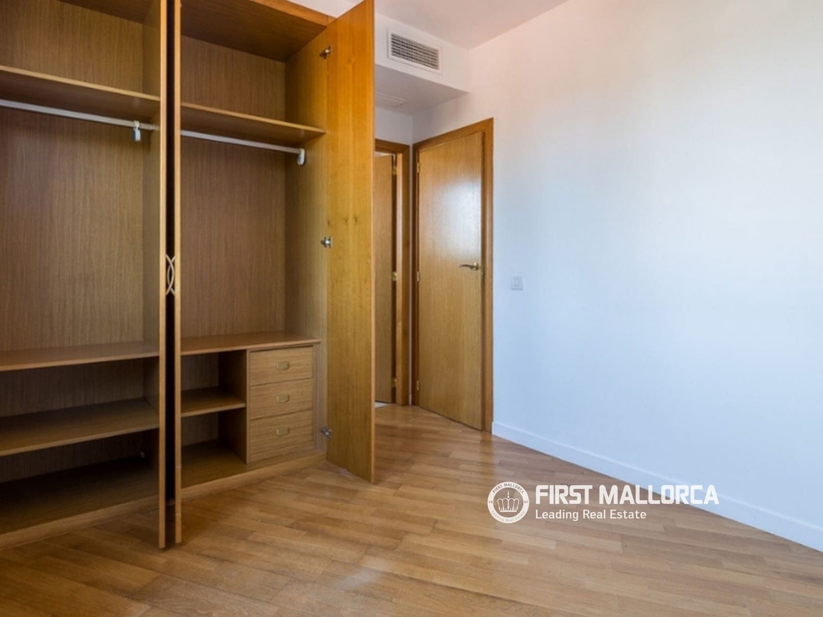 3 Zimmer Apartment zu vermieten in Palma de Mallorca mit Garage - 2.900 € (Ref: 10039963)
