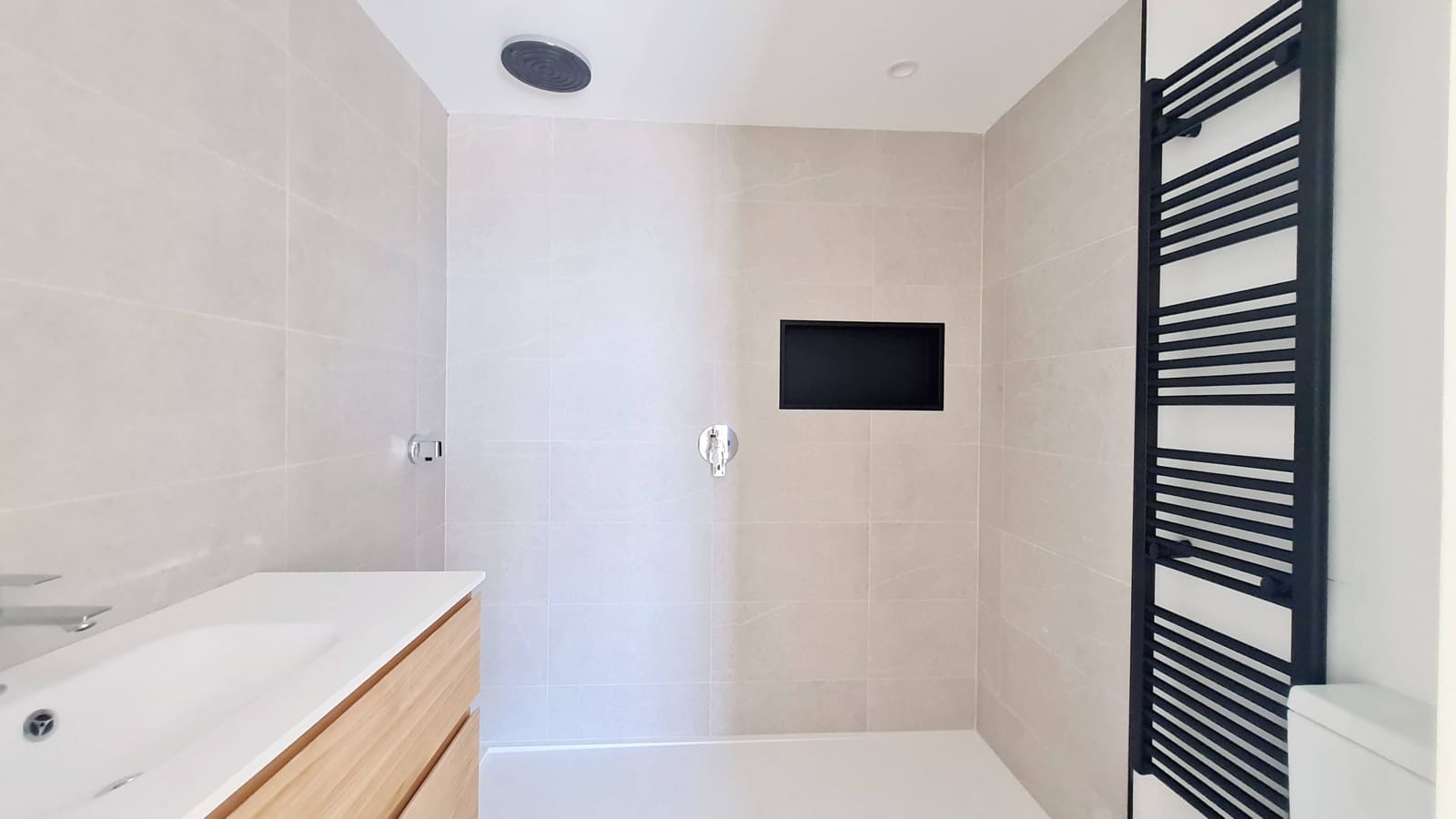 2 quarto Apartamento para arrendar em Palma de Mallorca com piscina garagem - 2 950 € (Ref: 10044260)