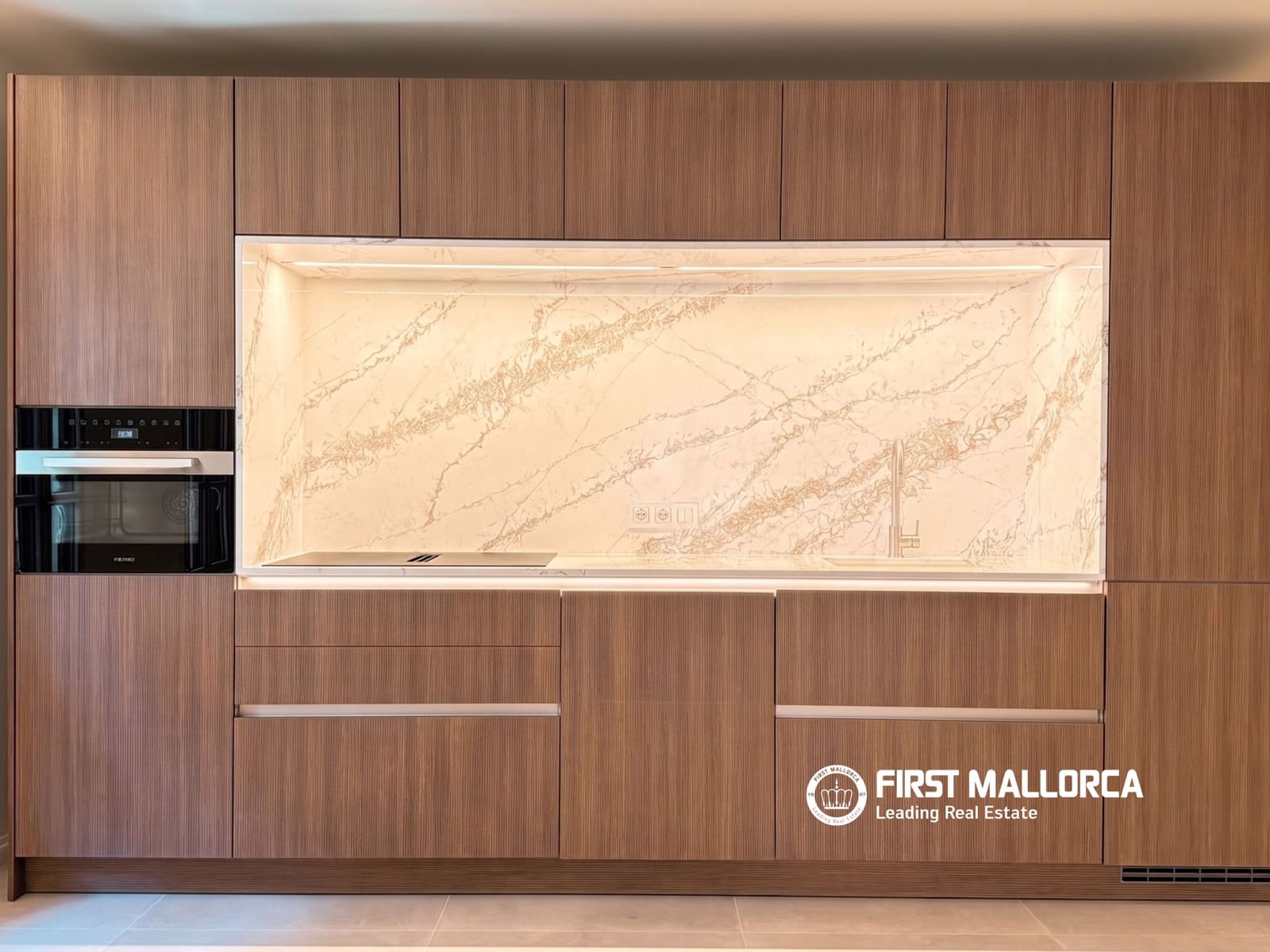 3 bedroom Apartment for sale in Palma de Mallorca - € 1,495,000 (Ref: 10046195)
