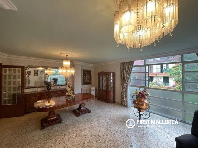 5 soverom Leilighet til salgs i Plaça de Toros, Palma de Mallorca med garasje - € 530 000 (Ref: 10046196)