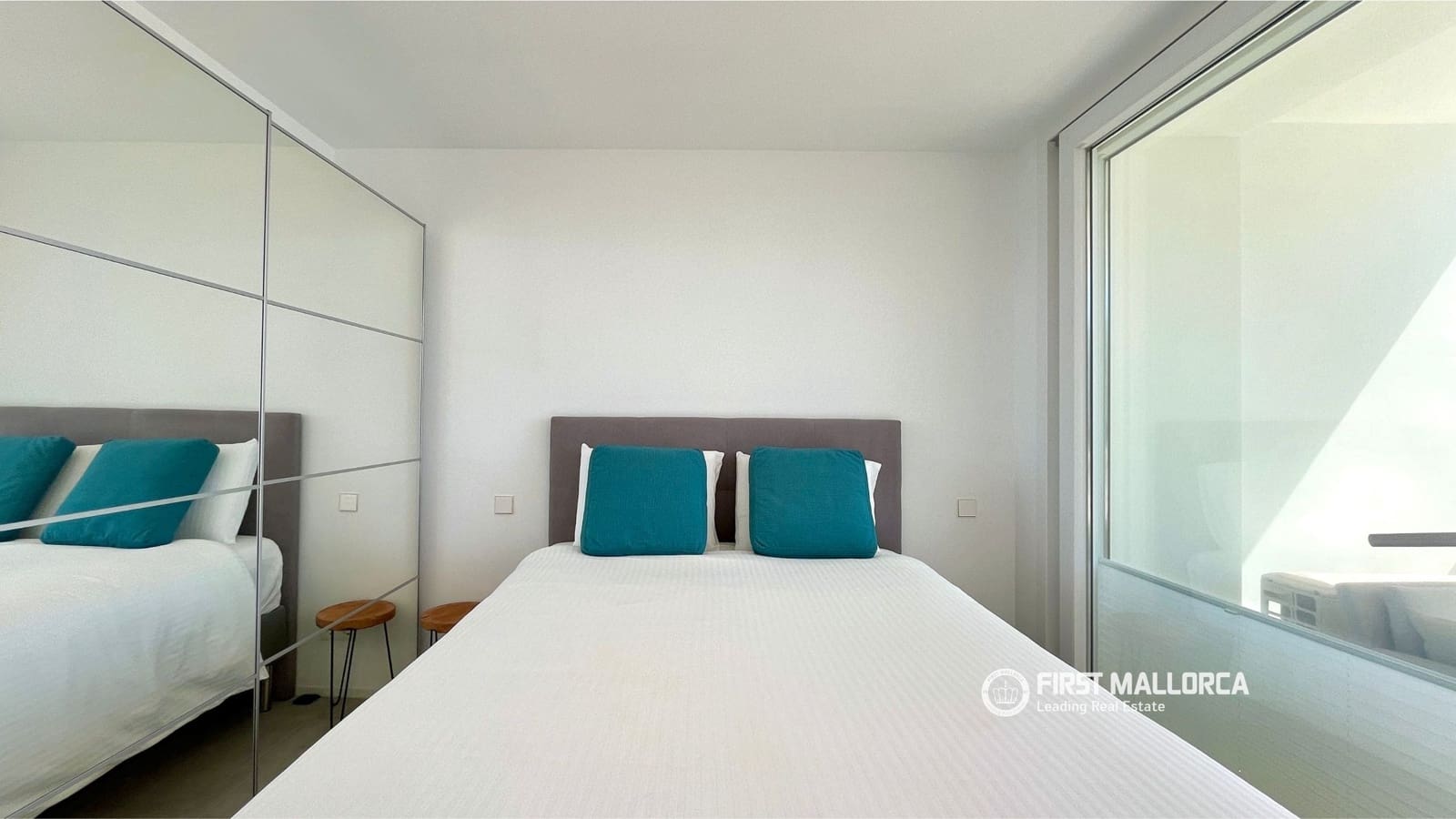2 slaapkamer Appartement te koop in El Toro / Port Adriano - € 500.000 (Ref: 10046197)