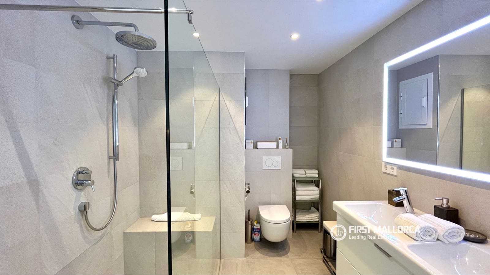 2 slaapkamer Appartement te koop in El Toro / Port Adriano - € 500.000 (Ref: 10046197)