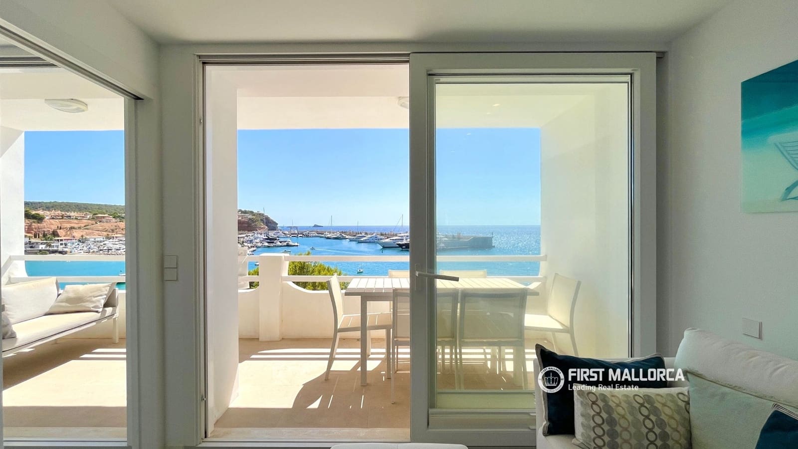2 slaapkamer Appartement te koop in El Toro / Port Adriano - € 500.000 (Ref: 10046197)