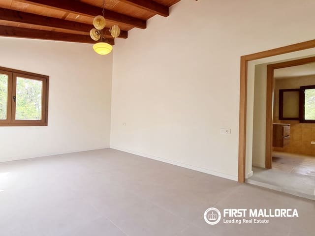 4 bedroom Finca/Country House for rent in Marratxí with pool garage - € 4,000 (Ref: 10046198)