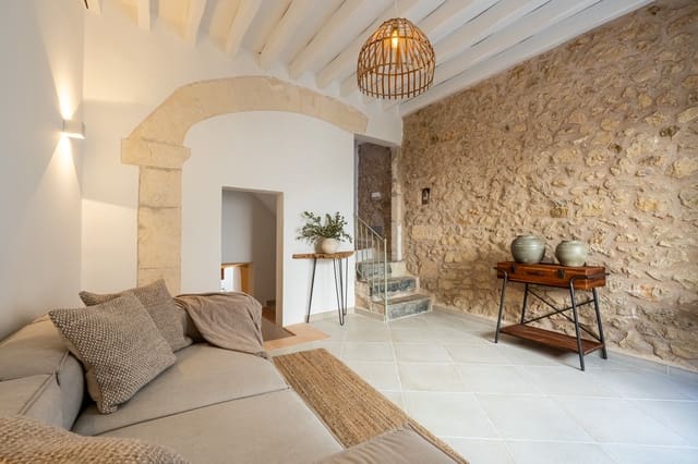 3 Zimmer Villa zu vermieten in Selva mit Pool - 2.750 € (Ref: 10054420)