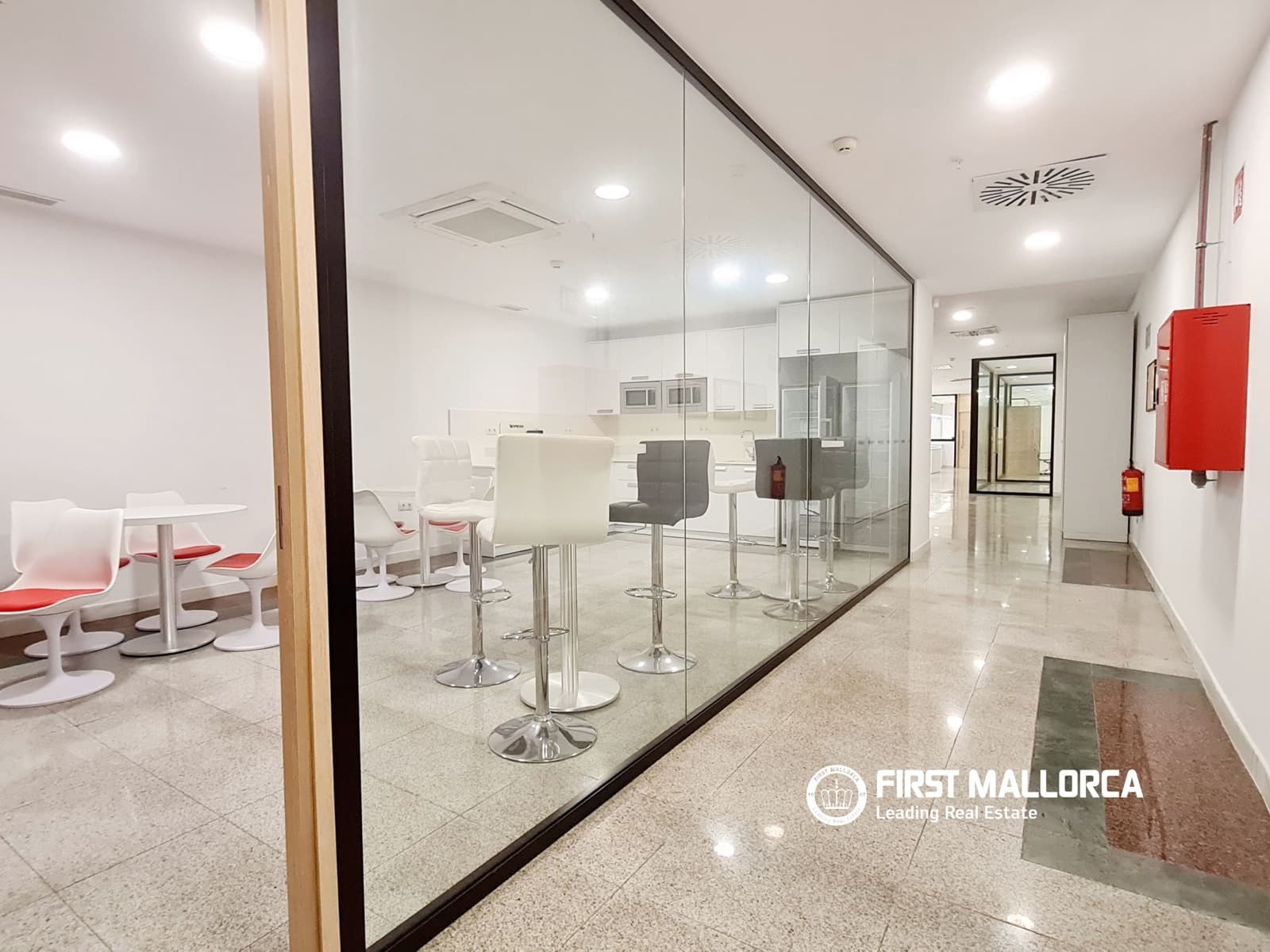 Gewerbe zu vermieten in Palma de Mallorca - 4.000 € (Ref: 10060987)