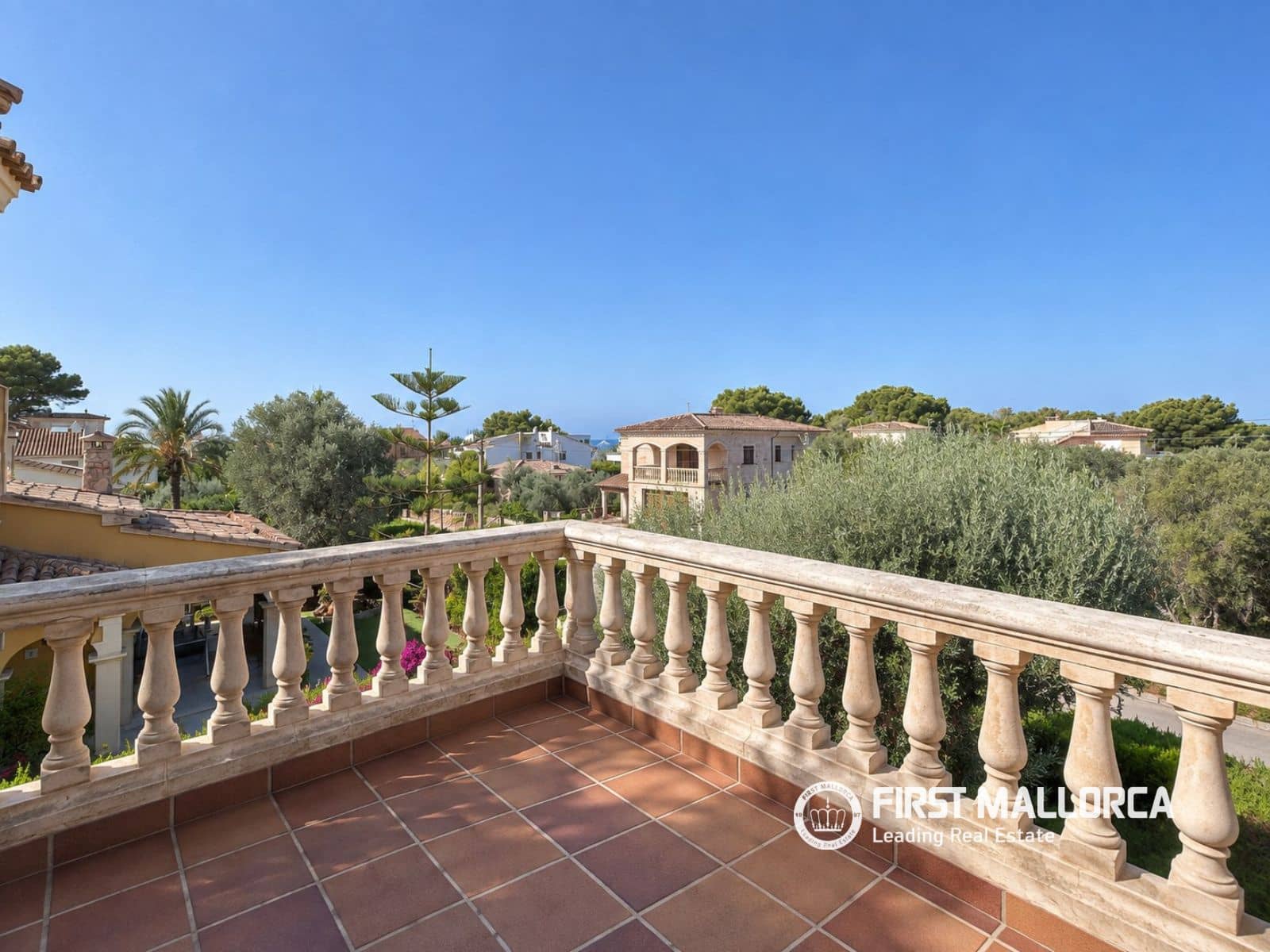 5 bedroom Villa for sale in Sa Rapita / La Rapita with garage - € 1,170,000 (Ref: 10060991)