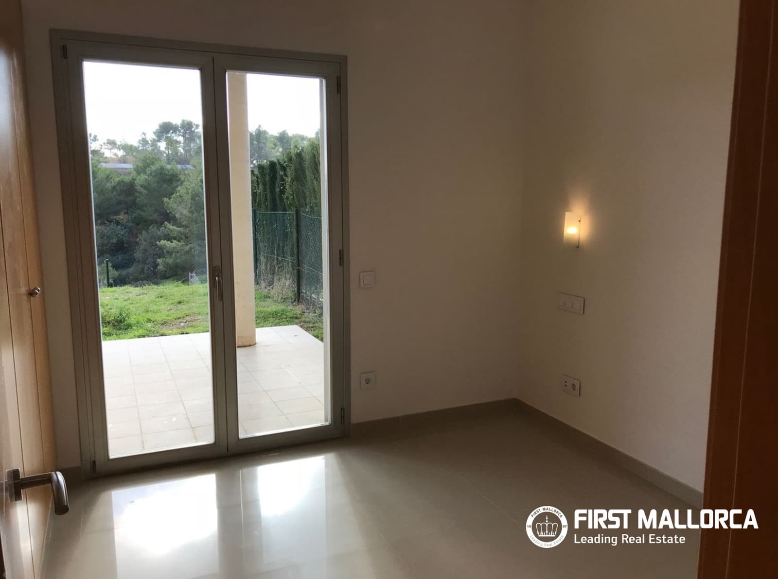4 sypialnia Dom blizniak do wynajęcia w Cala Vinyes / Cala Vinyas / Cala Vinas z garażem - 3 950 € (Ref: 10065581)