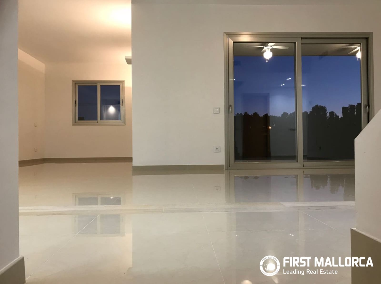 4 sypialnia Dom blizniak do wynajęcia w Cala Vinyes / Cala Vinyas / Cala Vinas z garażem - 3 950 € (Ref: 10065581)