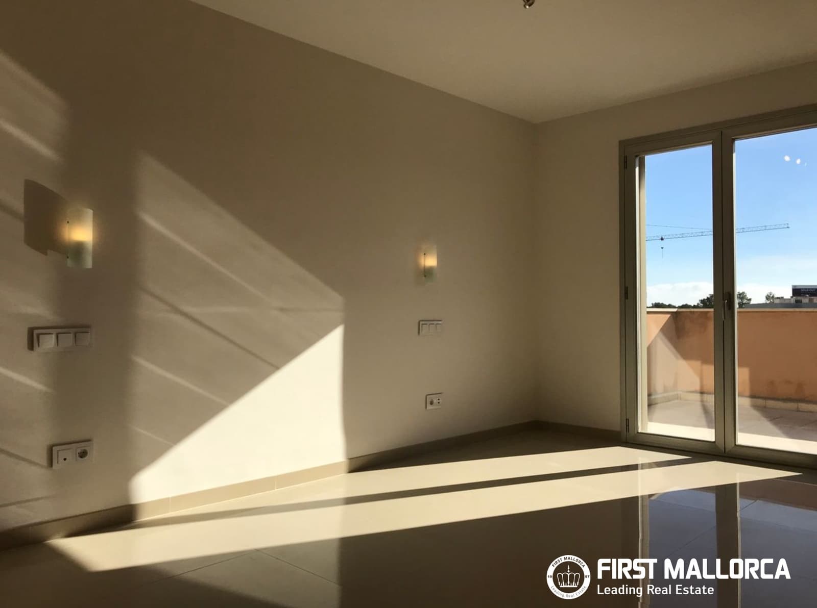 4 sypialnia Dom blizniak do wynajęcia w Cala Vinyes / Cala Vinyas / Cala Vinas z garażem - 3 950 € (Ref: 10065581)