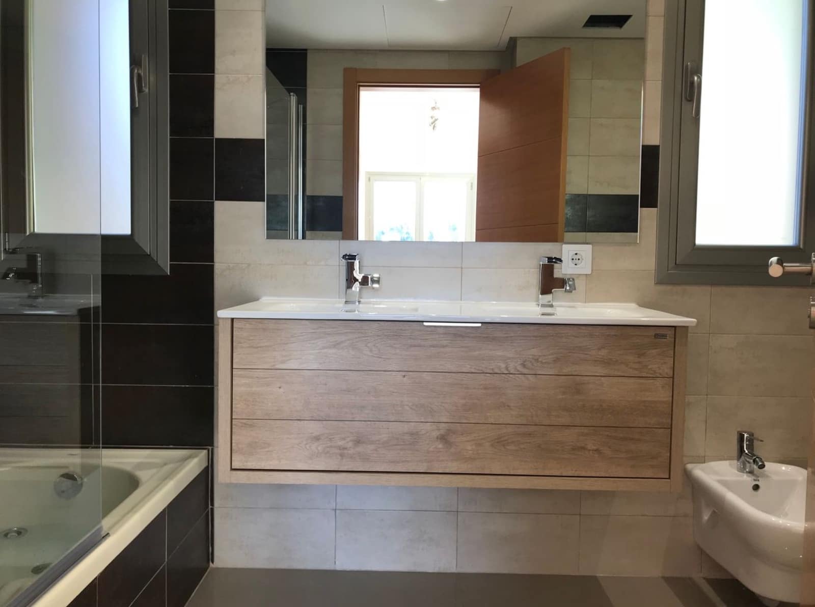 4 sypialnia Dom blizniak do wynajęcia w Cala Vinyes / Cala Vinyas / Cala Vinas z garażem - 3 950 € (Ref: 10065581)