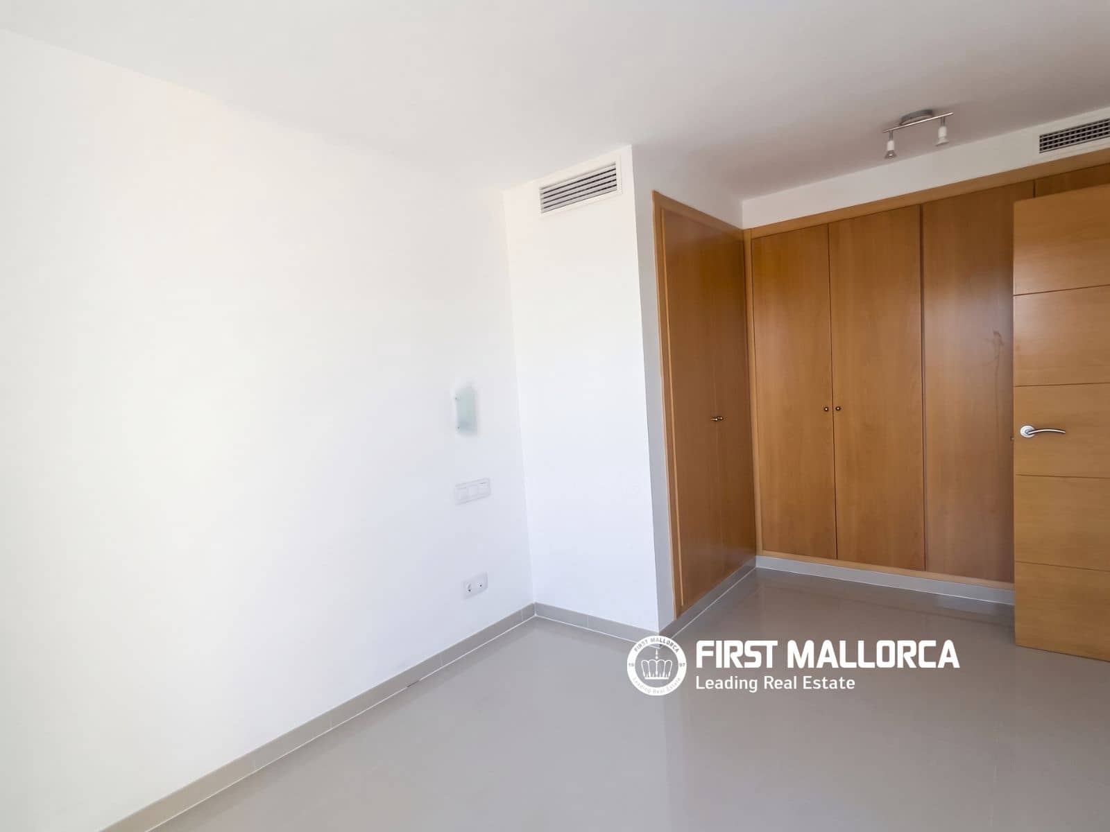 4 sovrum Semi-fristående Villa att hyra i Cala Vinyes / Cala Vinyas / Cala Vinas med garage - 3 950 € (Ref: 10065581)
