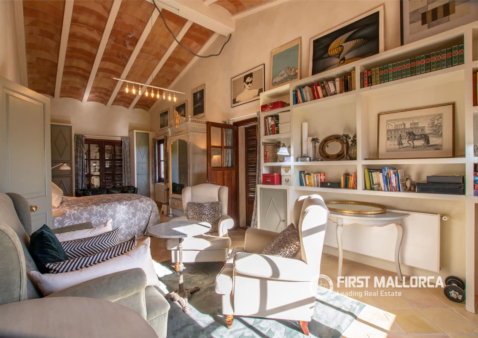 4 soveværelse Finca/Landehus til salg i Porreres med garage - € 2.485.000 (Ref: 10077223)