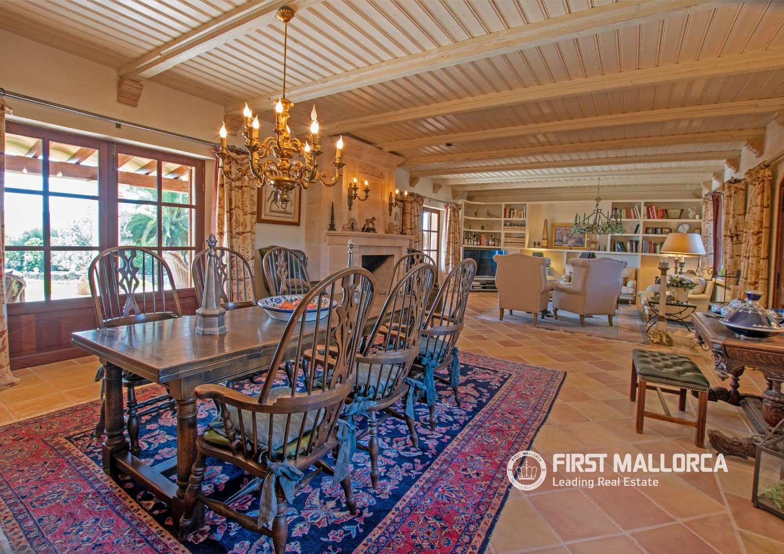 4 soveværelse Finca/Landehus til salg i Porreres med garage - € 2.485.000 (Ref: 10077223)