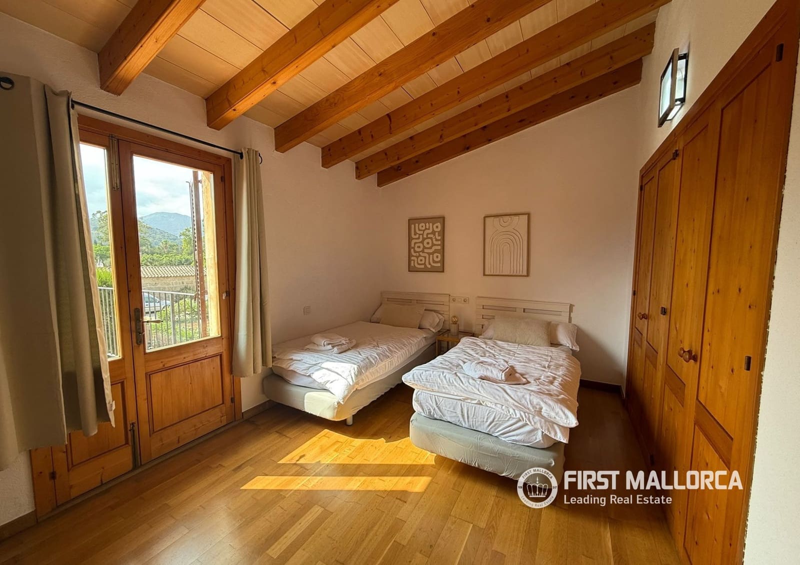 Chalet de 5 habitaciones en Pollensa / Pollença en alquiler con piscina garaje - 2.000 € (Ref: 10080038)