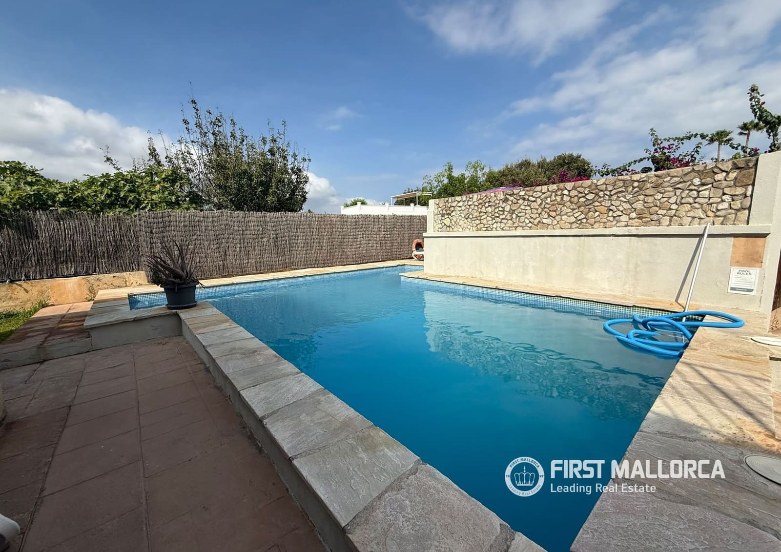 Chalet de 5 habitaciones en Pollensa / Pollença en alquiler con piscina garaje - 2.000 € (Ref: 10080038)