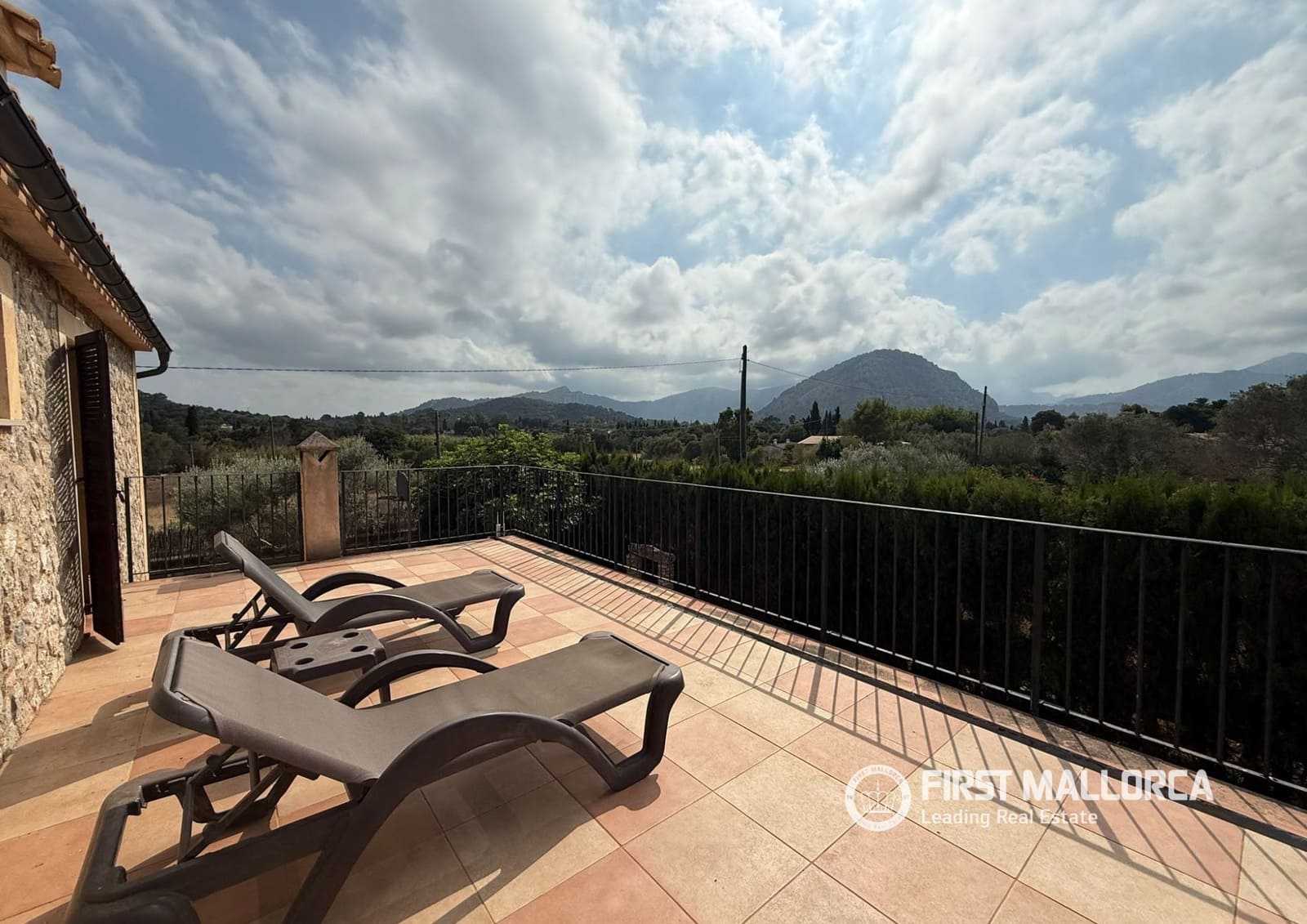 Chalet de 5 habitaciones en Pollensa / Pollença en alquiler con piscina garaje - 2.000 € (Ref: 10080038)