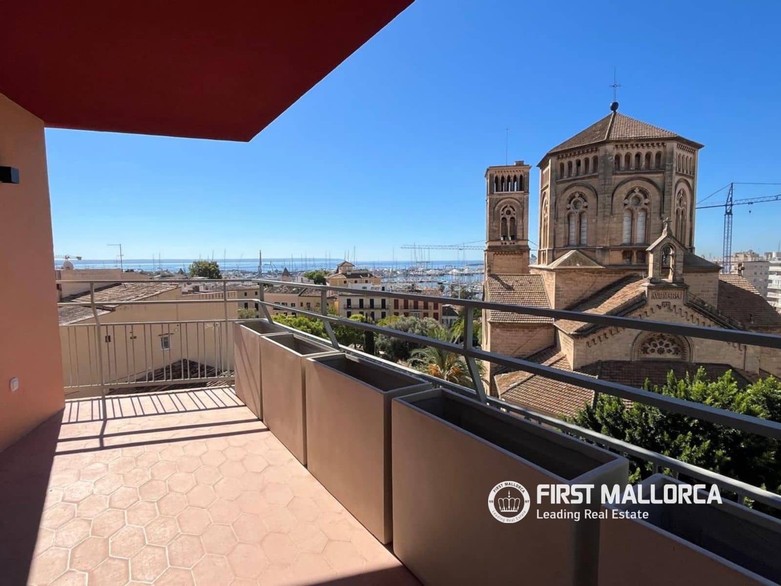 Appartement de 3 chambres à louer à Palma de Mallorca avec garage - 4 300 € (Ref: 10080039)