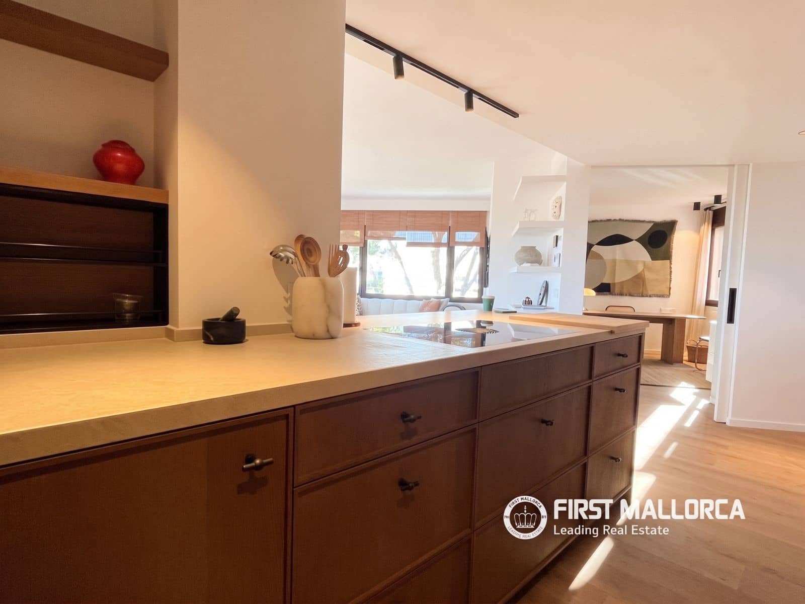 3 bedroom Apartment for rent in Palma de Mallorca with garage - € 4,300 (Ref: 10080039)