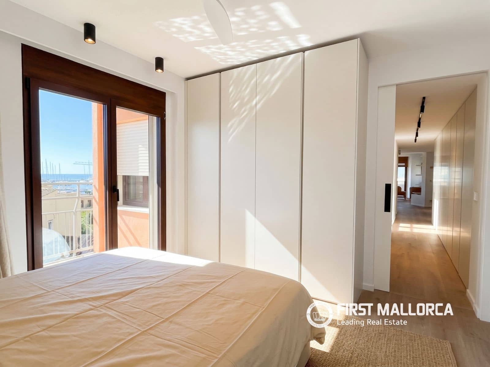 3 bedroom Apartment for rent in Palma de Mallorca with garage - € 4,300 (Ref: 10080039)