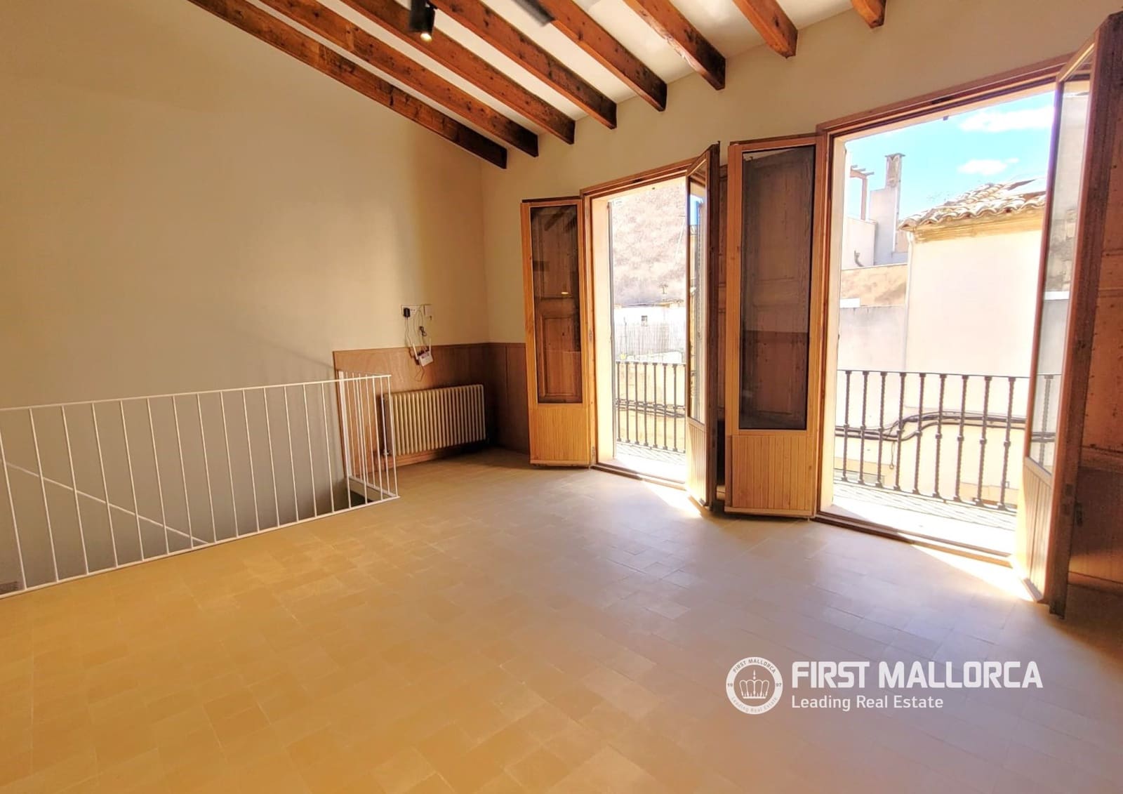 Casa de 3 habitaciones en Llucmajor en alquiler con garaje - 2.600 € (Ref: 10080040)