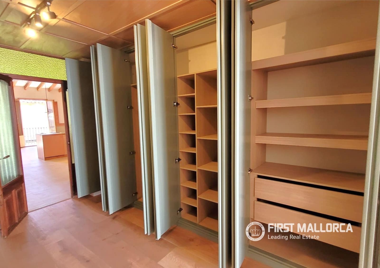 Casa de 3 habitaciones en Llucmajor en alquiler con garaje - 2.600 € (Ref: 10080040)