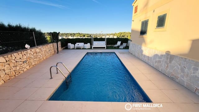 3 soverom Kjedet enebolig til leie i Portocristo / Port de Manacor, Manacor med svømmebasseng - € 2 500 (Ref: 10088598)