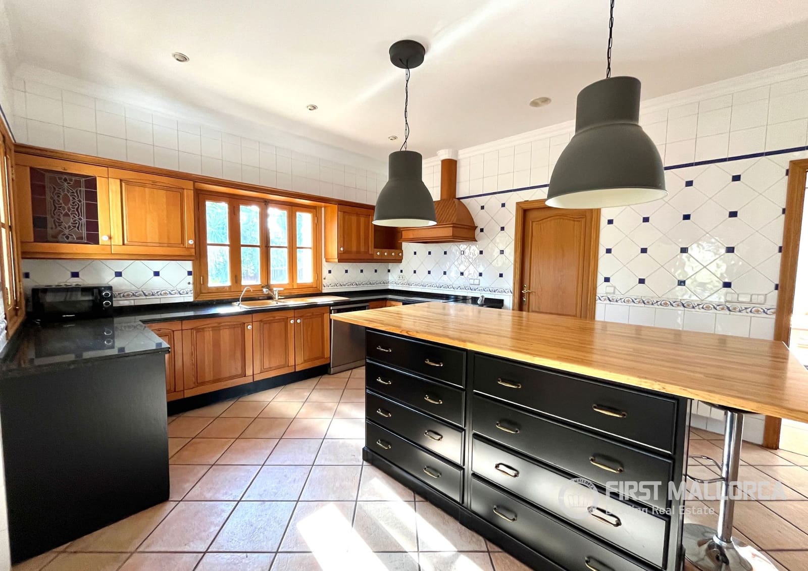 5 sovrum Villa att hyra i Consell med pool garage - 7 000 € (Ref: 10099395)