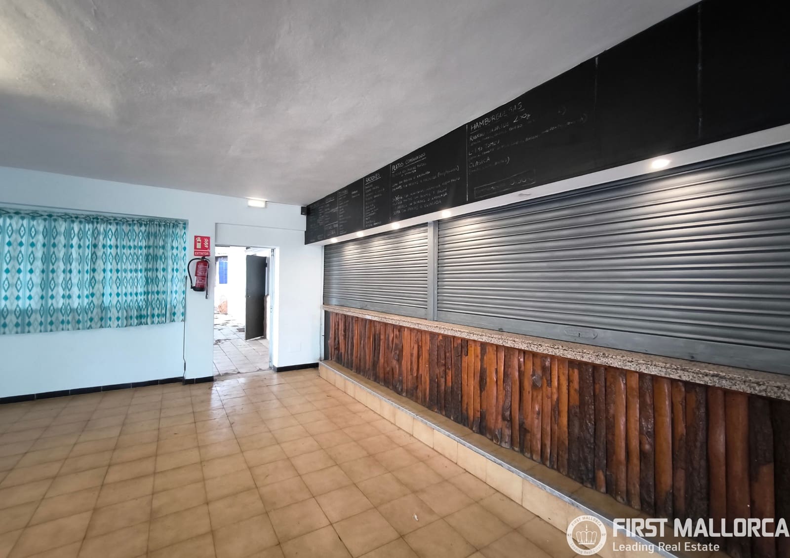 Commercieel te koop in Palma de Mallorca met garage - € 650.000 (Ref: 10099396)