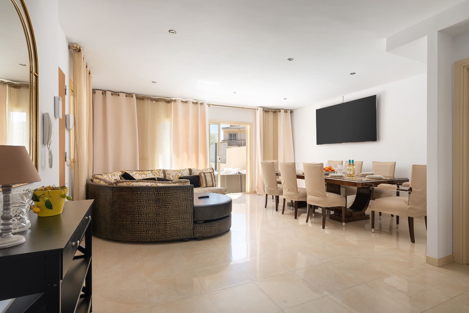 5 sovrum Villa att hyra i Muro med pool garage - 4 000 € (Ref: 10106528)
