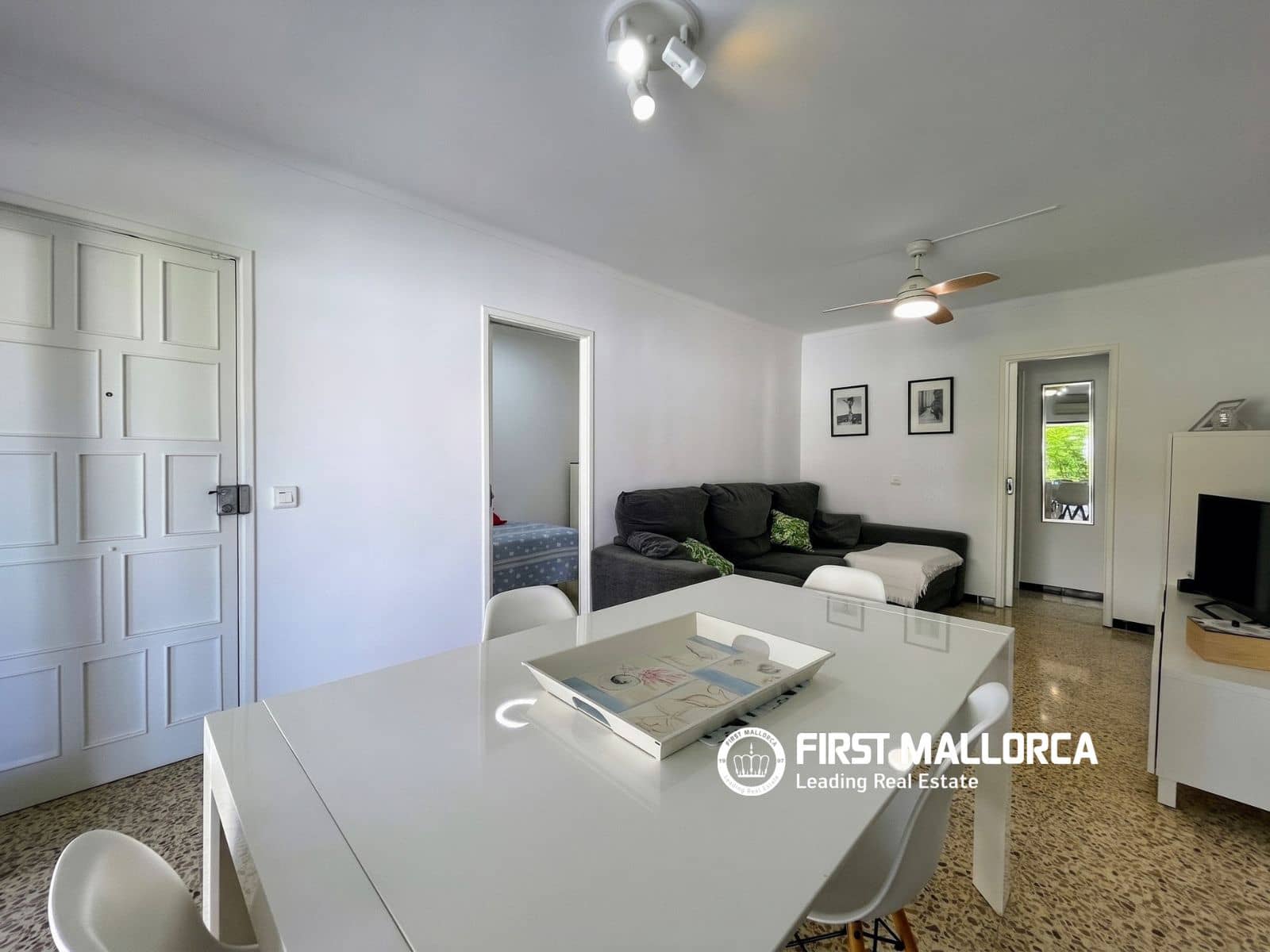 3 bedroom Apartment for rent in Puerto de Alcudia with garage - € 2,000 (Ref: 10113480)
