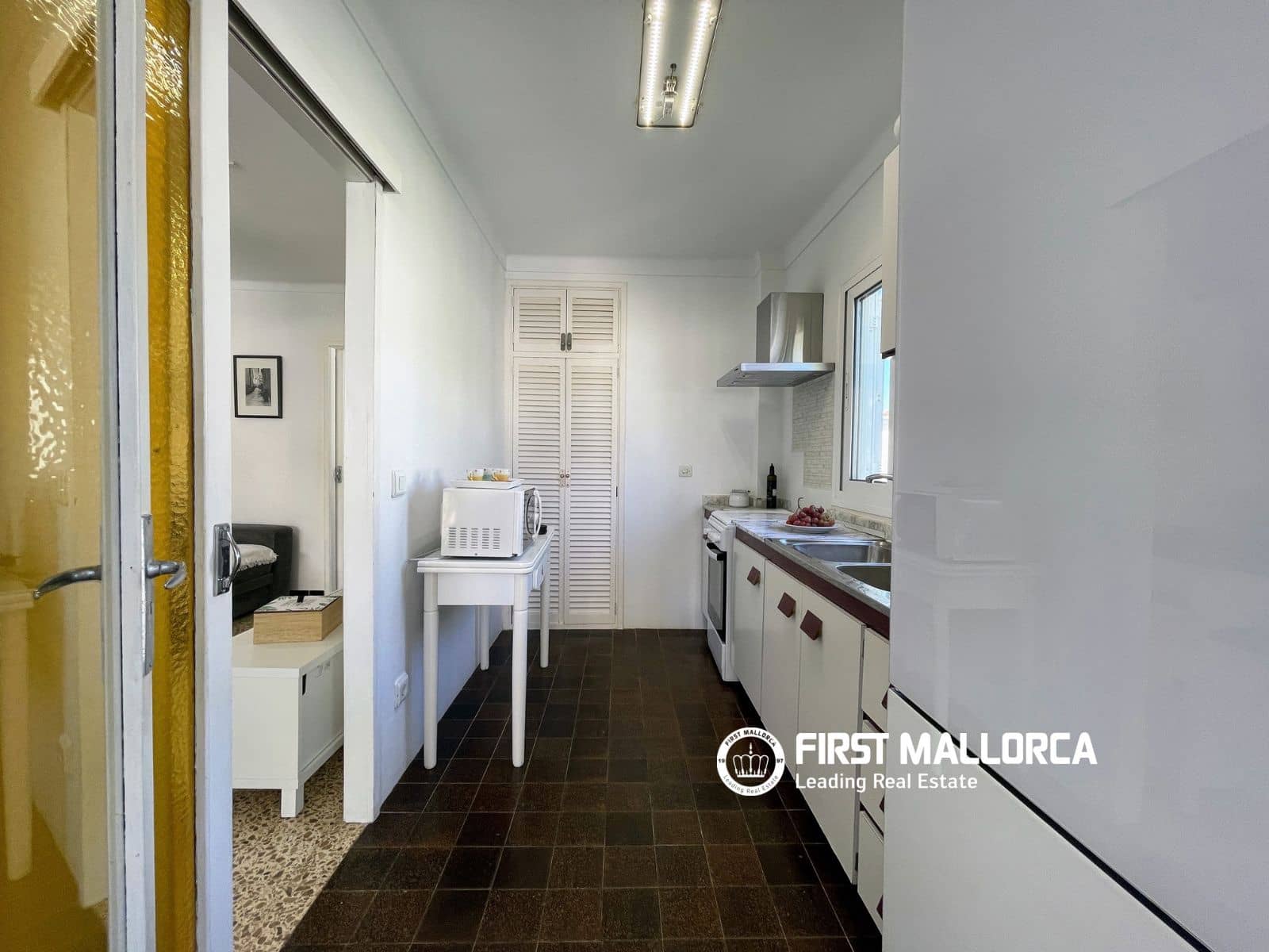3 bedroom Apartment for rent in Puerto de Alcudia with garage - € 2,000 (Ref: 10113480)