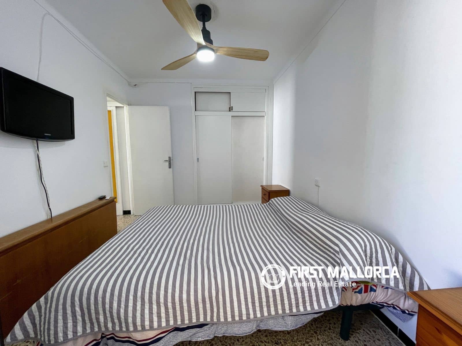3 bedroom Apartment for rent in Puerto de Alcudia with garage - € 2,000 (Ref: 10113480)