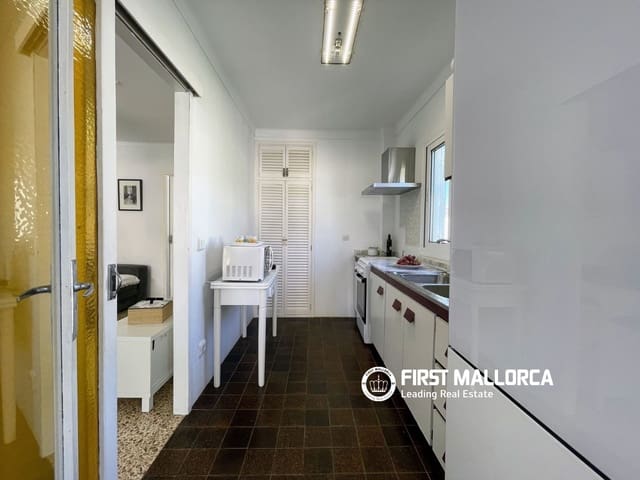 3 bedroom Apartment for rent in Puerto de Alcudia, Alcúdia with garage - € 2,000 (Ref: 10113480)