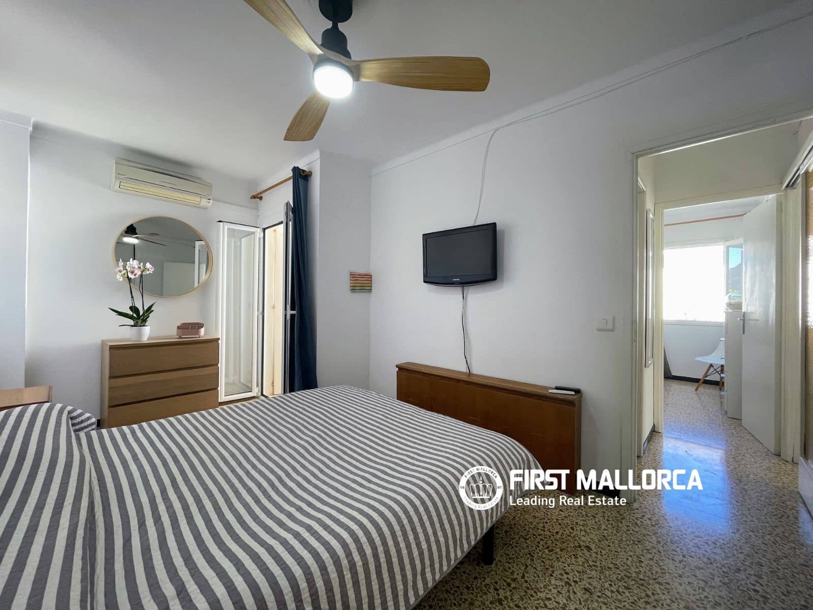 3 bedroom Apartment for rent in Puerto de Alcudia with garage - € 2,000 (Ref: 10113480)