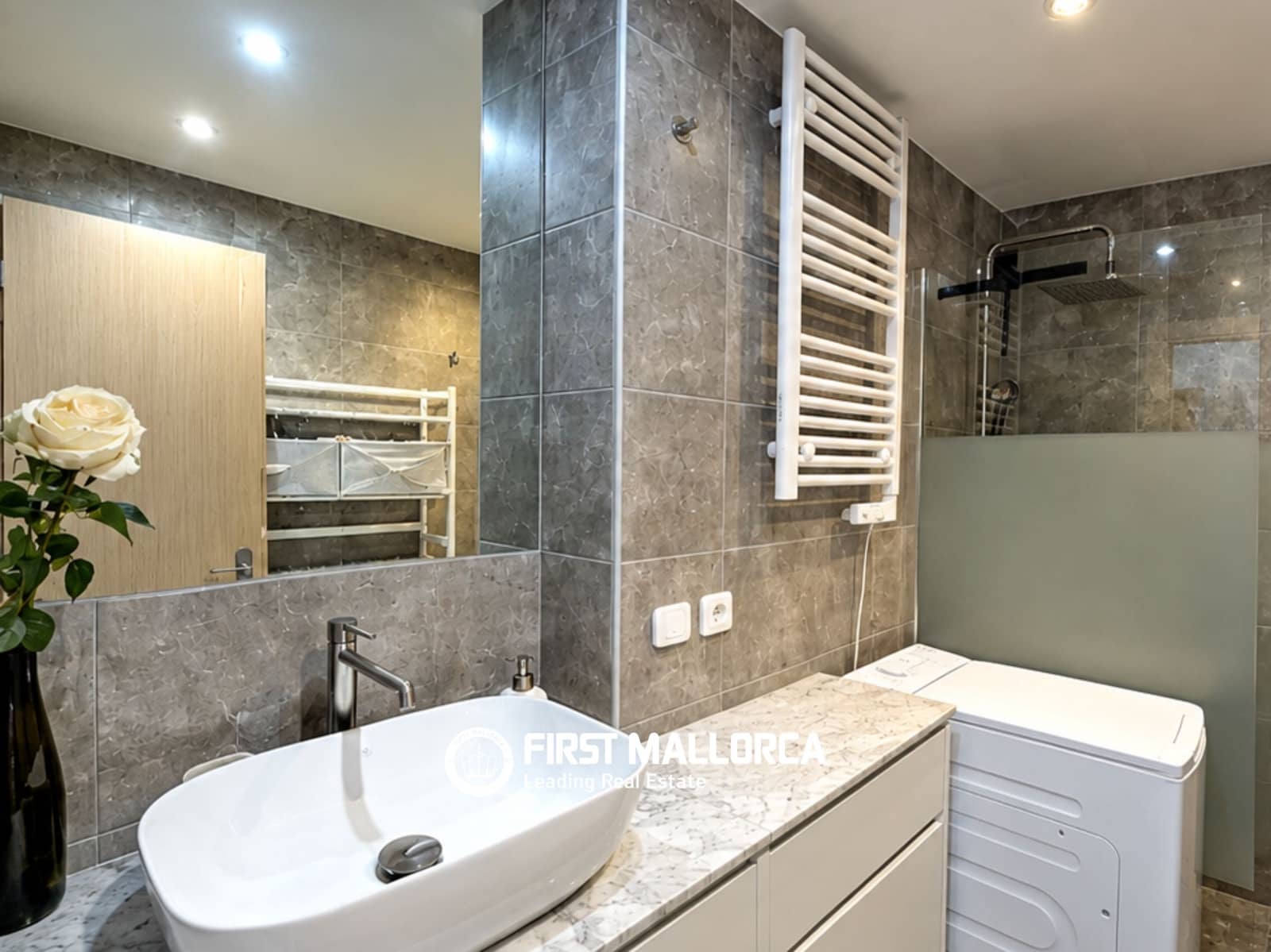 1 bedroom Apartment for rent in Santa Ponsa with garage - € 2,000 (Ref: 10118391)