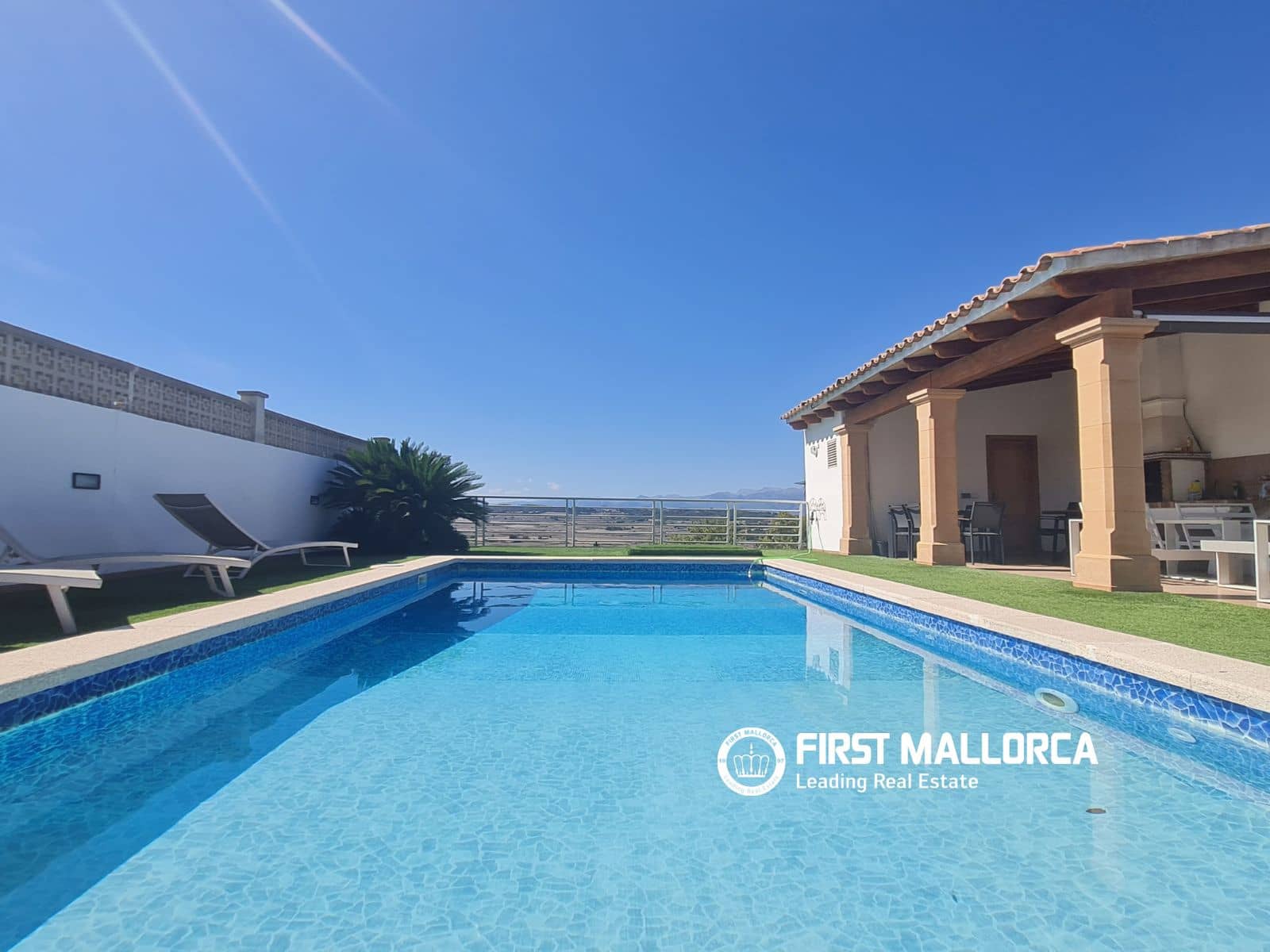 4 bedroom Finca/Country House for rent in Santa Margalida with pool - € 2,300 (Ref: 10118394)