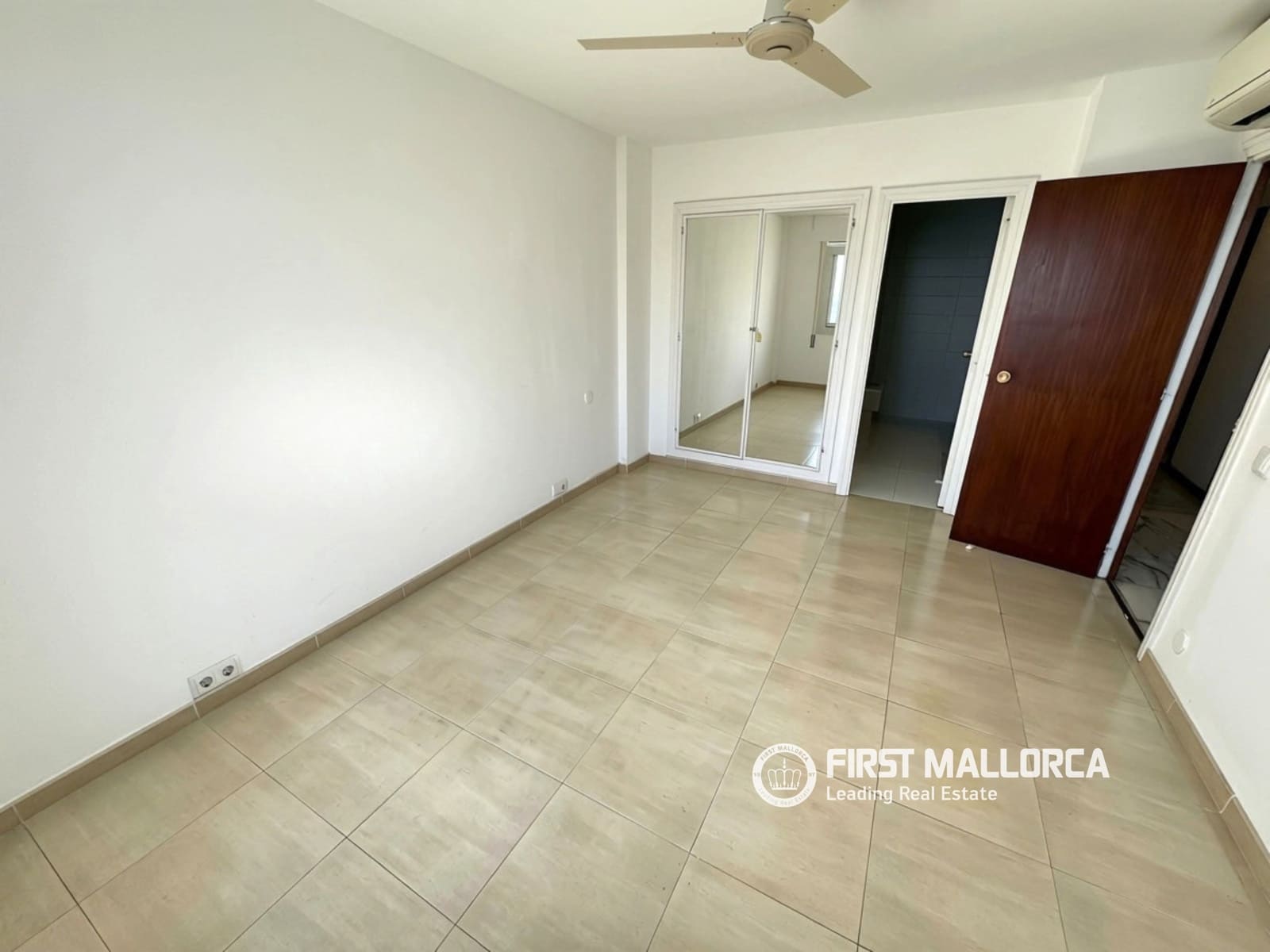 4 slaapkamer Appartement te koop in San Agustin / Sant Agusti met garage - € 1.375.000 (Ref: 10118395)