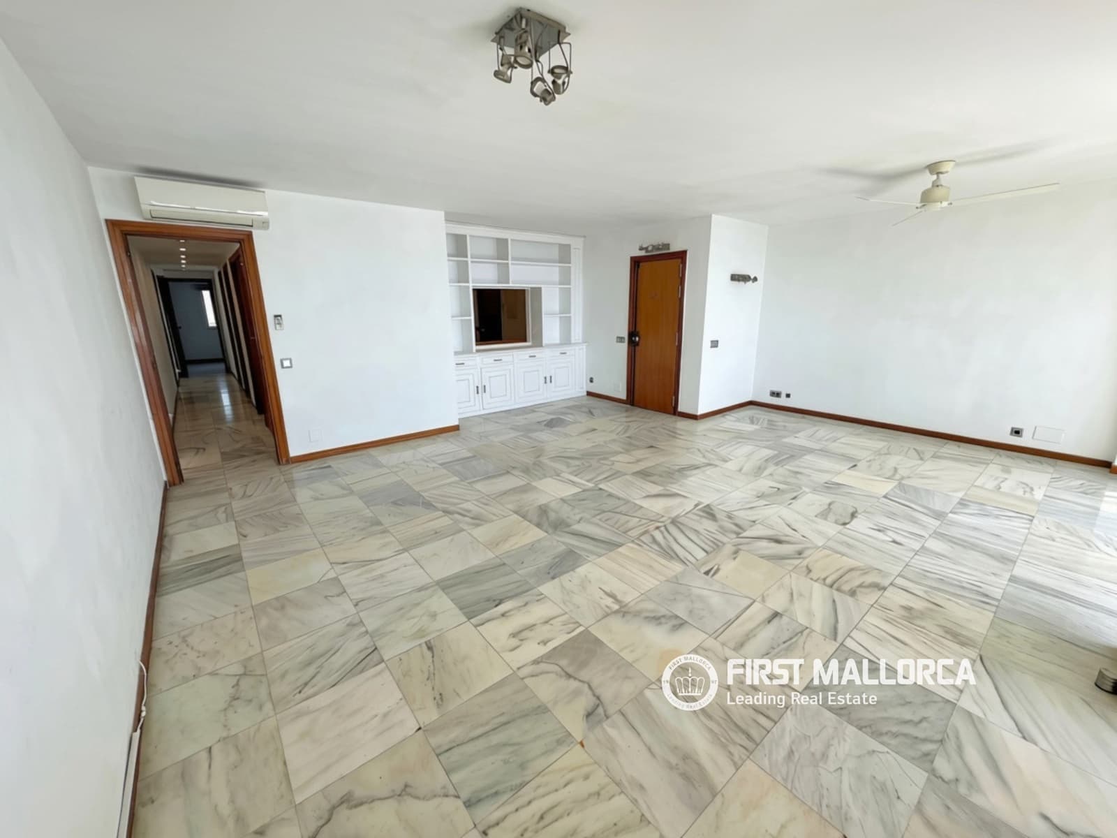 4 slaapkamer Appartement te koop in San Agustin / Sant Agusti met garage - € 1.375.000 (Ref: 10118395)