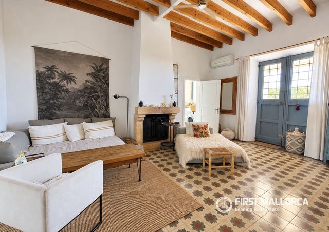 2 bedroom Apartment for sale in Ses Salines with pool garage - € 640,000 (Ref: 10121028)