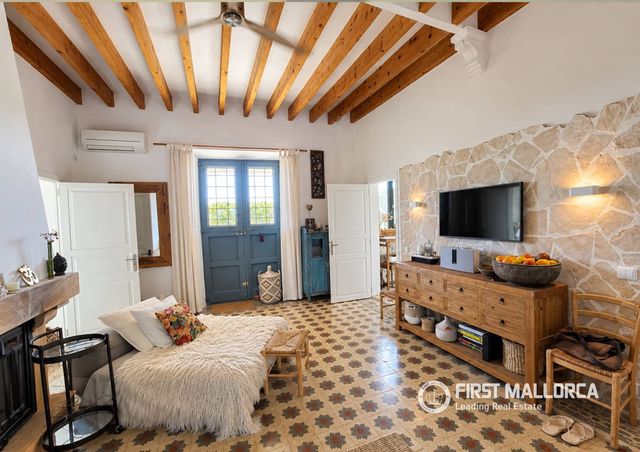 2 bedroom Apartment for sale in Ses Salines with pool garage - € 640,000 (Ref: 10121028)